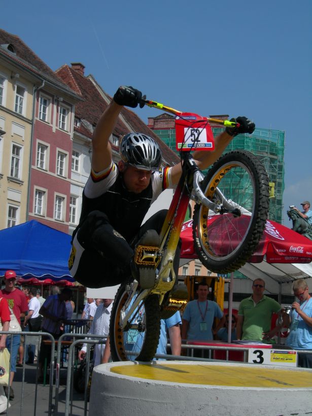 Graz02
